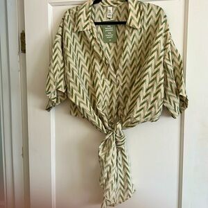 H&M green cream chevron cropped tie waist v neck blouse XXL 16 18 20% OF…